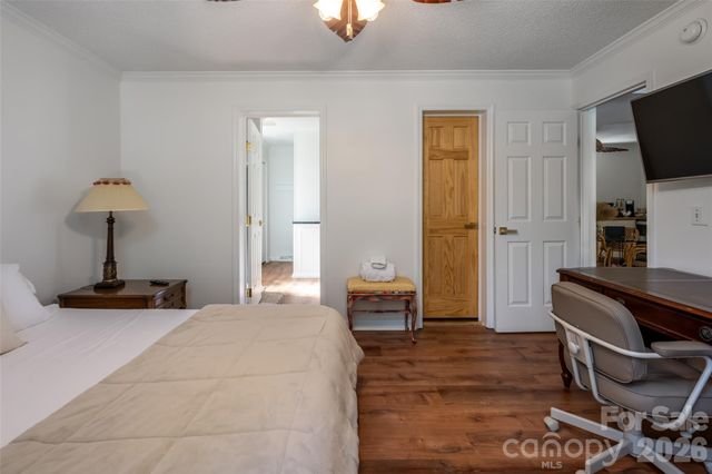 5 Sunwashed Way, Asheville, NC 28803