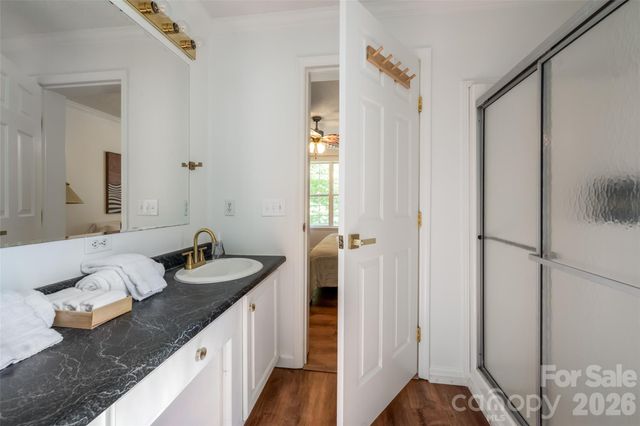 5 Sunwashed Way, Asheville, NC 28803