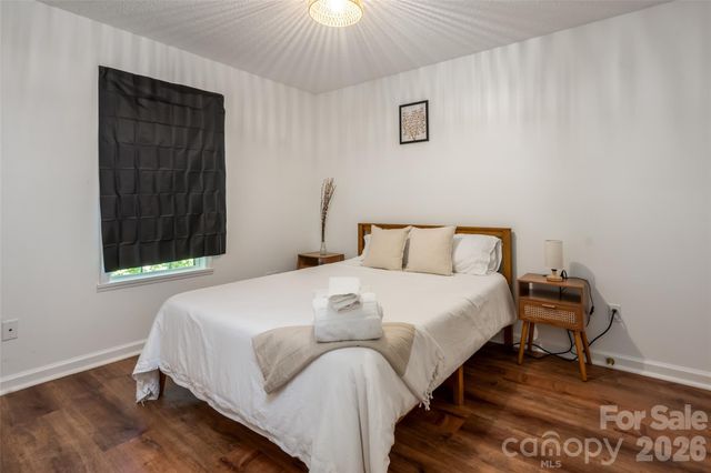 5 Sunwashed Way, Asheville, NC 28803
