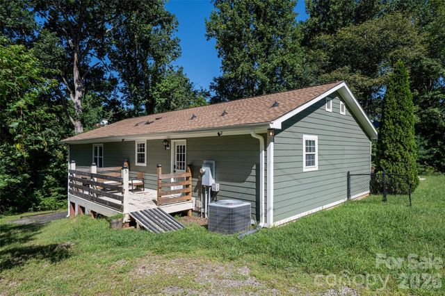 5 Sunwashed Way, Asheville, NC 28803