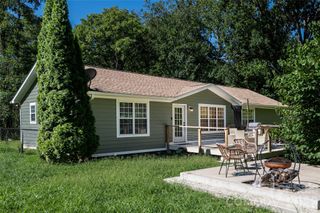 5 Sunwashed Way, Asheville, NC 28803