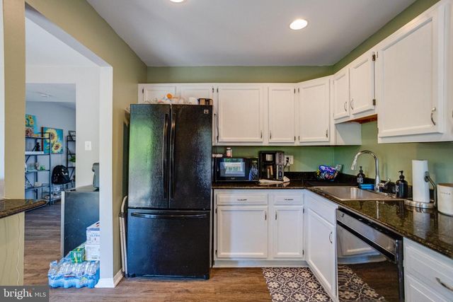 912 HINGHAM HARBOUR, Pasadena, MD 21122