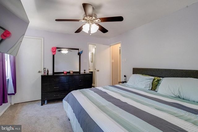 912 HINGHAM HARBOUR, Pasadena, MD 21122