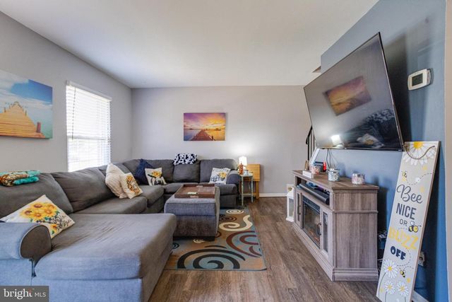 912 HINGHAM HARBOUR, Pasadena, MD 21122