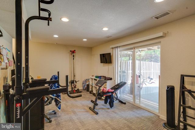 912 HINGHAM HARBOUR, Pasadena, MD 21122