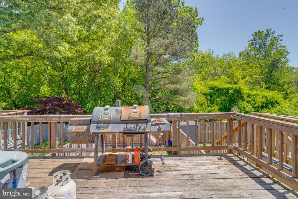 Image 21 of property listing at 912 HINGHAM HARBOUR, Pasadena, MD 21122