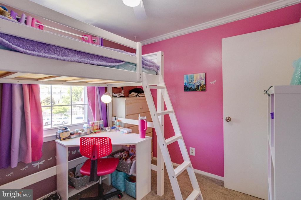 Image 38 of property listing at 912 HINGHAM HARBOUR, Pasadena, MD 21122