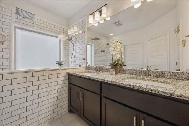 8720 Mina DR, Austin, TX 78747