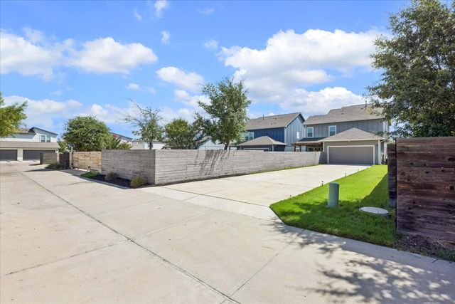 8720 Mina DR, Austin, TX 78747