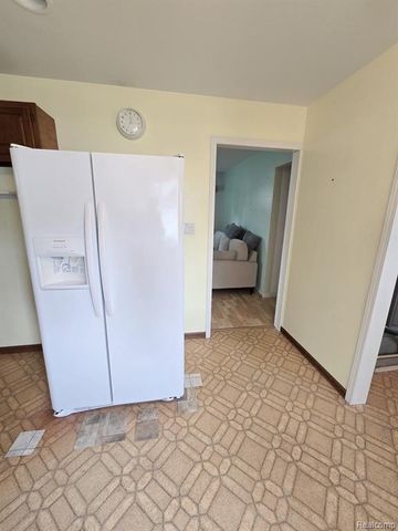 12929 Matthews Street, Carleton, MI 48117