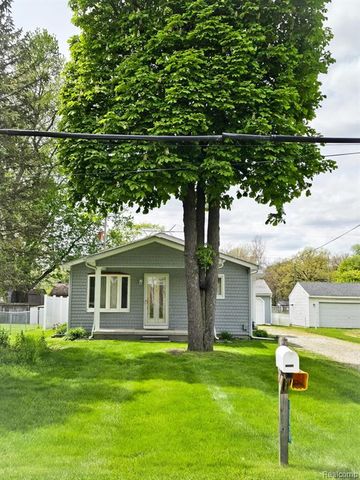 12929 Matthews Street, Carleton, MI 48117