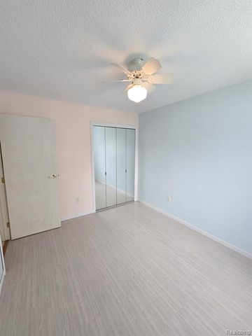 12929 Matthews Street, Carleton, MI 48117