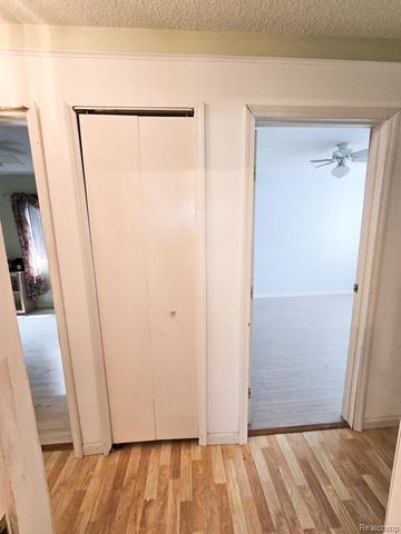 12929 Matthews Street, Carleton, MI 48117