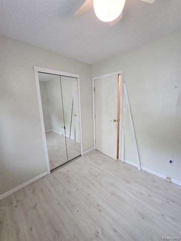 12929 Matthews Street, Carleton, MI 48117
