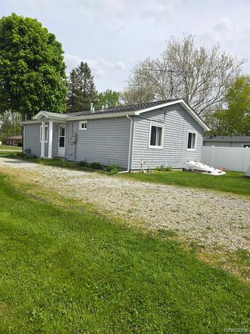12929 Matthews Street, Carleton, MI 48117