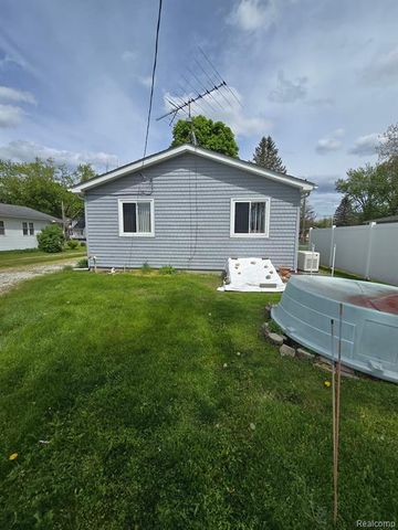 12929 Matthews Street, Carleton, MI 48117