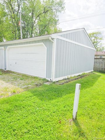12929 Matthews Street, Carleton, MI 48117