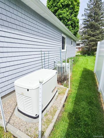 12929 Matthews Street, Carleton, MI 48117
