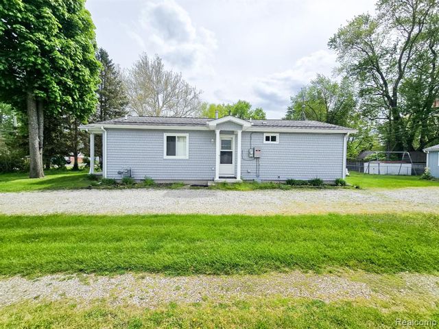 12929 Matthews Street, Carleton, MI 48117