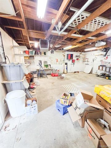12929 Matthews Street, Carleton, MI 48117