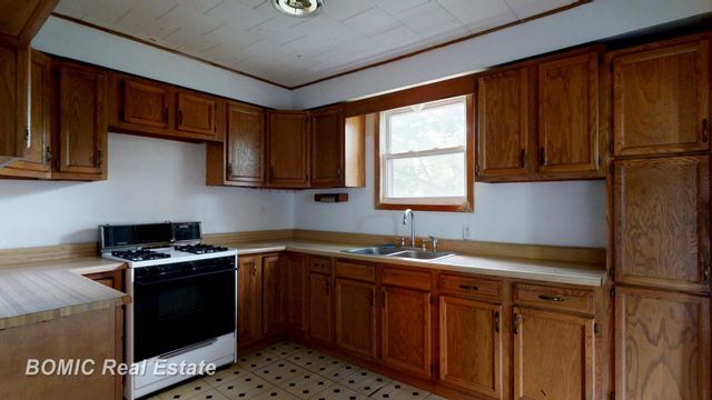 4338 Williamson Road, Saginaw, MI 48601