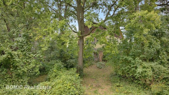 4338 Williamson Road, Saginaw, MI 48601