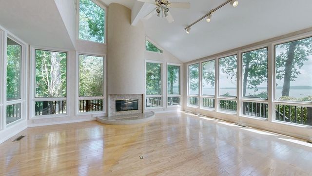 305 Keck Ln, Buchanan, TN 38222