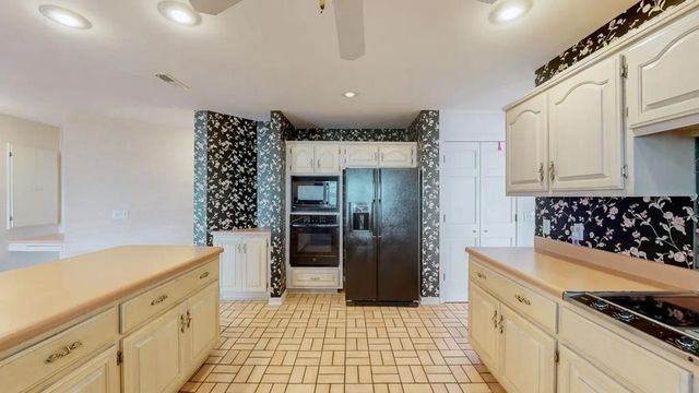 305 Keck Ln, Buchanan, TN 38222