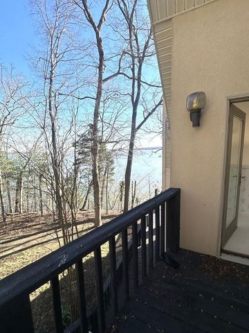 305 Keck Ln, Buchanan, TN 38222