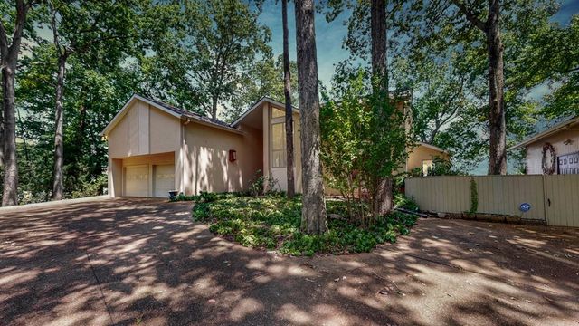 305 Keck Ln, Buchanan, TN 38222