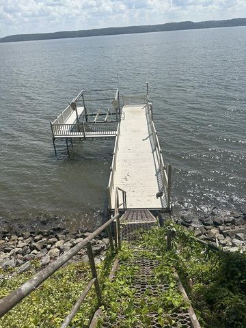 305 Keck Ln, Buchanan, TN 38222