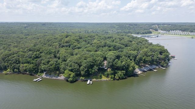 305 Keck Ln, Buchanan, TN 38222