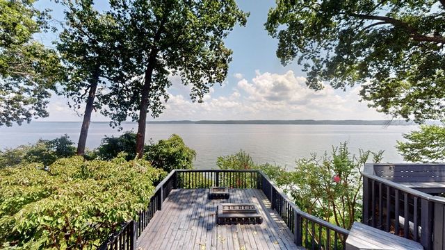 305 Keck Ln, Buchanan, TN 38222