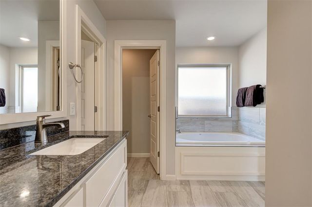 2932 Cypress Springs Boulevard, Edmond, OK 73034