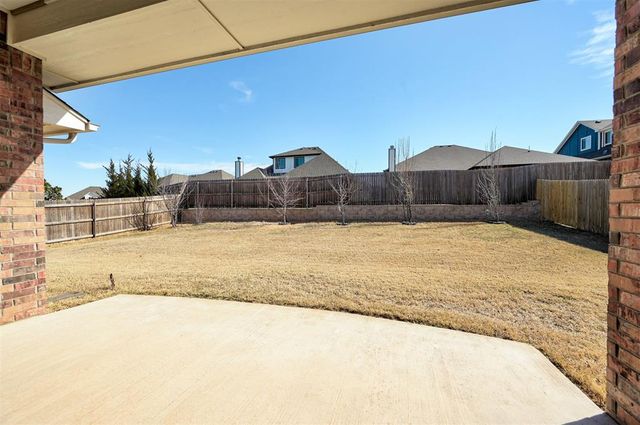 2932 Cypress Springs Boulevard, Edmond, OK 73034