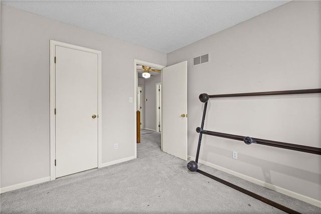 505 NW 87th Terrace, Kansas City, MO 64155