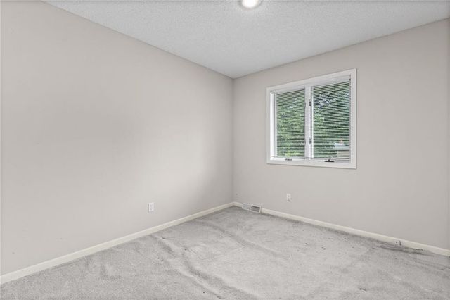 505 NW 87th Terrace, Kansas City, MO 64155