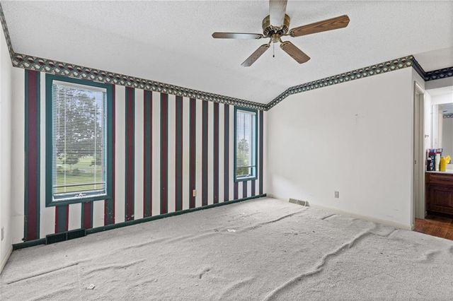 505 NW 87th Terrace, Kansas City, MO 64155