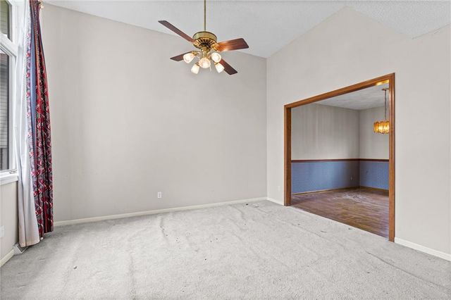505 NW 87th Terrace, Kansas City, MO 64155
