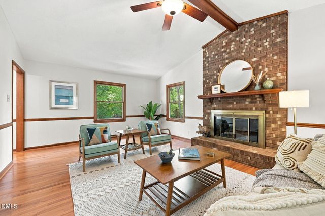 7825 Country Knoll Road, Bahama, NC 27503
