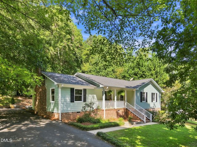 7825 Country Knoll Road, Bahama, NC 27503