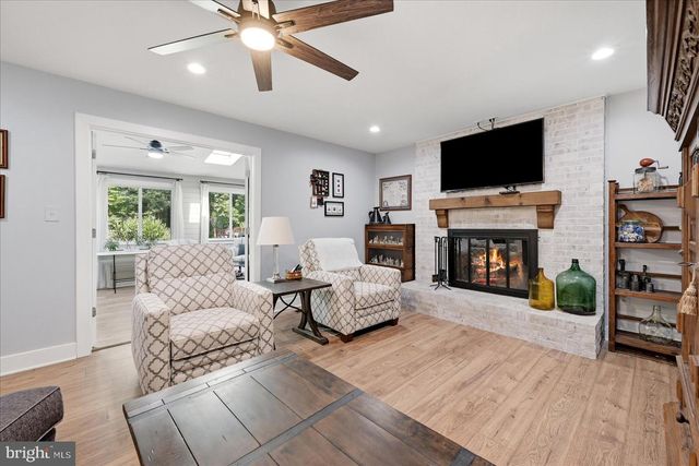 12462 CAVALIER DR, Woodbridge, VA 22192
