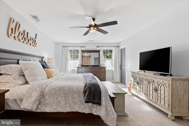 12462 CAVALIER DR, Woodbridge, VA 22192