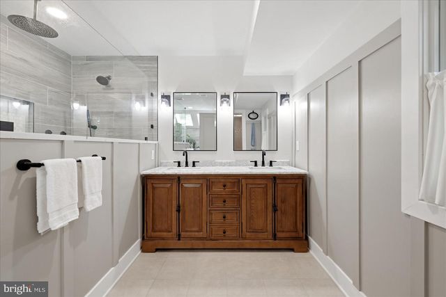 12462 CAVALIER DR, Woodbridge, VA 22192