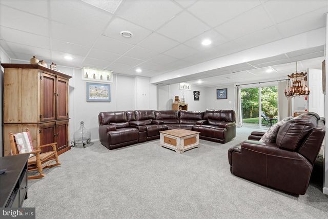 12462 CAVALIER DR, Woodbridge, VA 22192