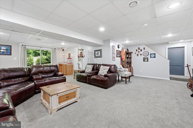 12462 CAVALIER DR, Woodbridge, VA 22192