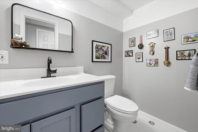 12462 CAVALIER DR, Woodbridge, VA 22192