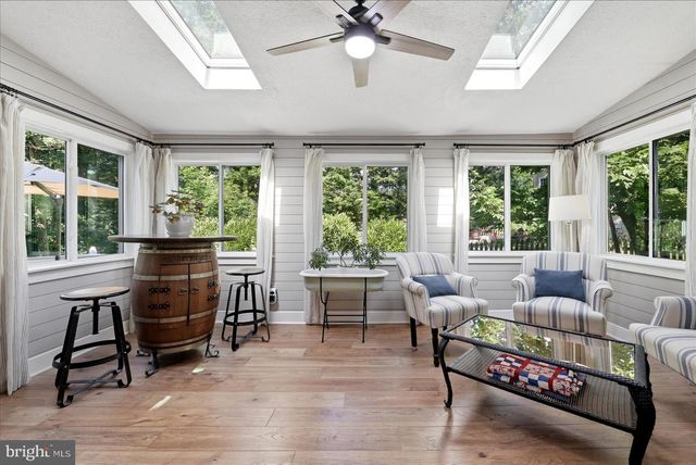 12462 CAVALIER DR, Woodbridge, VA 22192