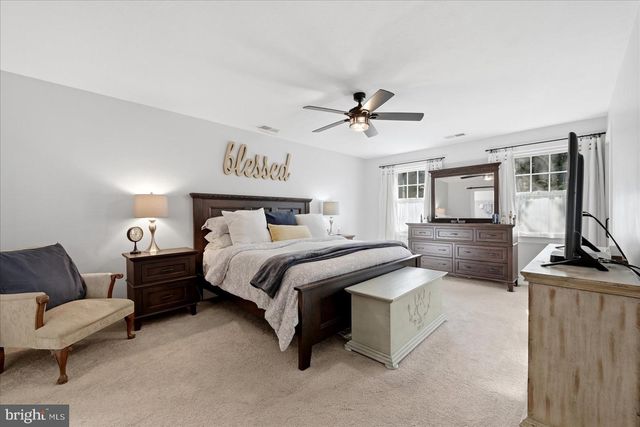 12462 CAVALIER DR, Woodbridge, VA 22192