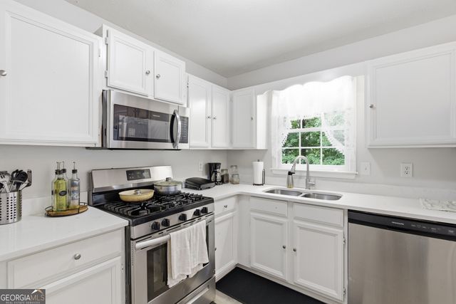 134 Landing Lane, Powder Springs, GA 30127